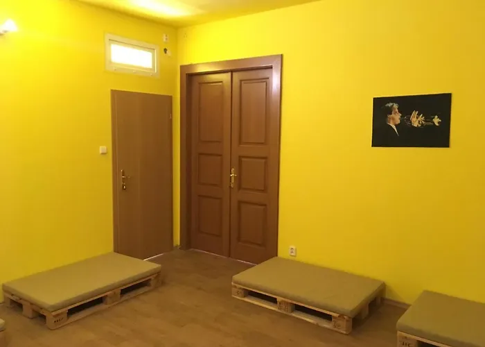 Cb Rooms/bed&soup * Ceske Budejovice